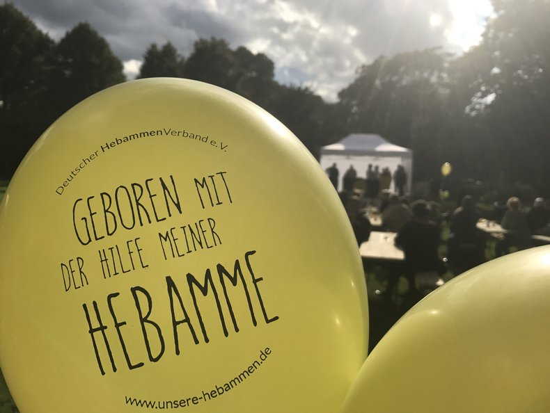 Deutschland-Tour des Deutschen Hebammenverbands in Berlin
